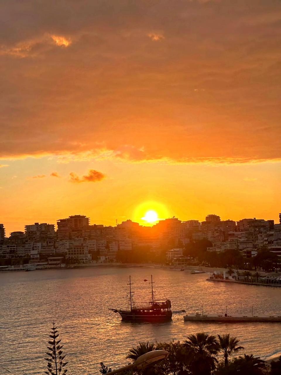 Vista Mozzafiato Lägenhet Sarandë Exteriör bild