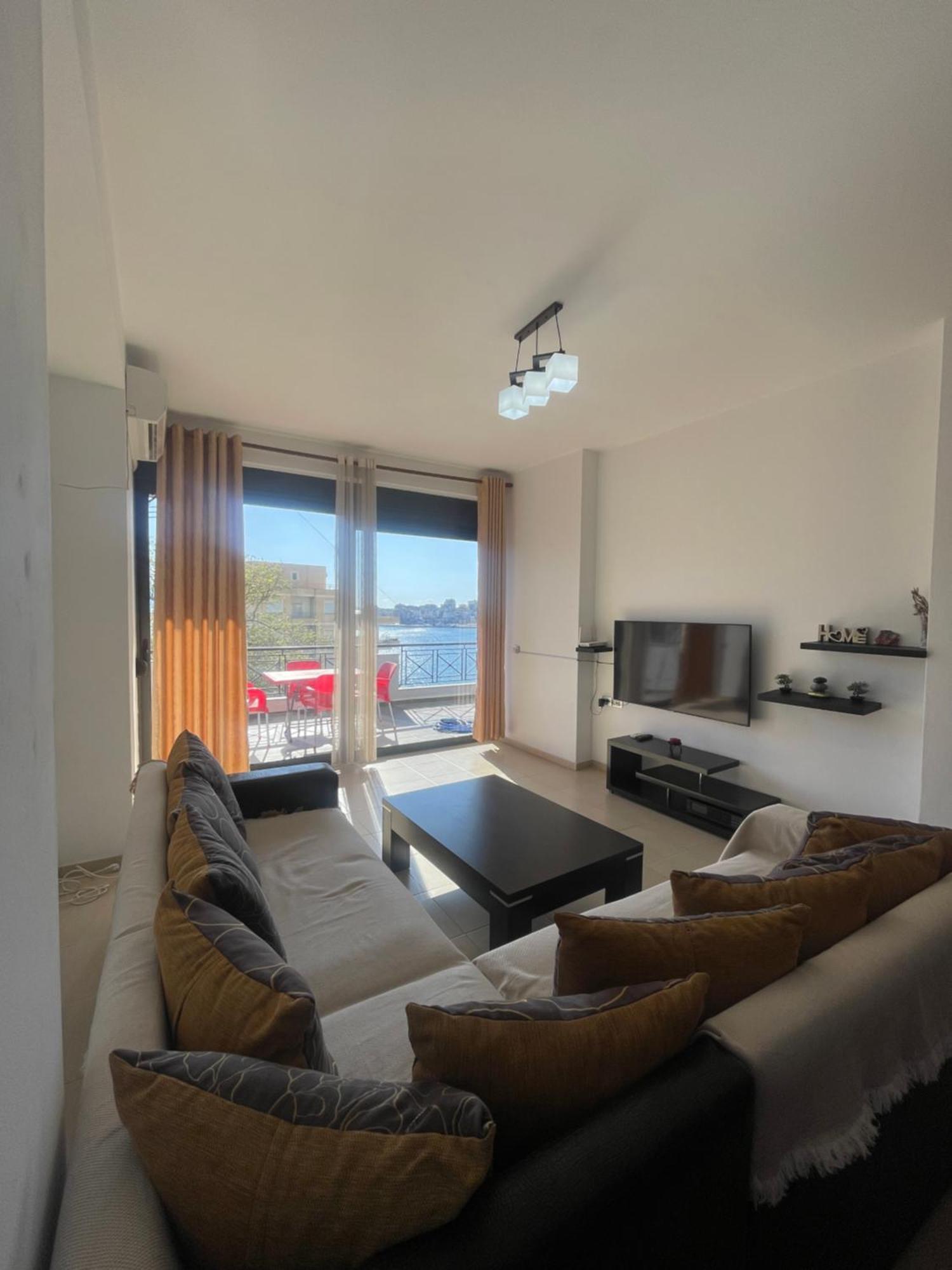 Vista Mozzafiato Lägenhet Sarandë Exteriör bild